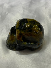 Load image into Gallery viewer, Pietersite Skull