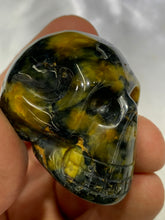 Load image into Gallery viewer, Pietersite Skull