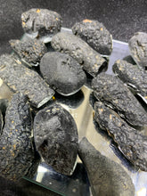 Load image into Gallery viewer, Tibetan Tektite Rough