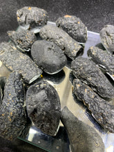 Load image into Gallery viewer, Tibetan Tektite Rough