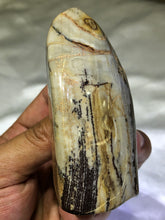 Load image into Gallery viewer, Nguni Standing Piece