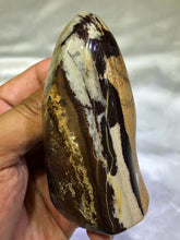Load image into Gallery viewer, Nguni Standing Piece