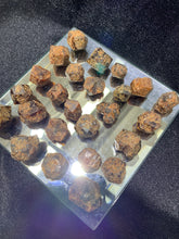 Load image into Gallery viewer, Hessonite Garnet Rough