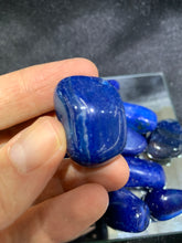 Load image into Gallery viewer, Agate Blue (Dyed) Tumbled - 4 Stones