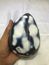 Load image into Gallery viewer, White Dragon Agate Freeform