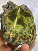 Load image into Gallery viewer, Tsavorite Garnet/Green Garnet