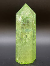 Load image into Gallery viewer, Crackle Emerald Aura Crystal Generator Point