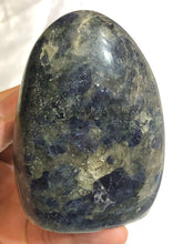 Load image into Gallery viewer, Cordierite Standing Piece