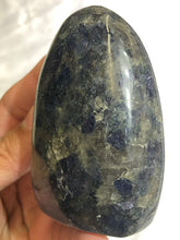 Load image into Gallery viewer, Cordierite Standing Piece