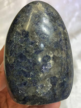 Load image into Gallery viewer, Cordierite Standing Piece