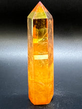 Load image into Gallery viewer, Tangerine Aura Quartz Point
