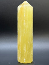 Load image into Gallery viewer, Himalayan Yellow Calcite Point