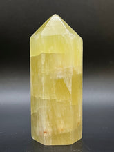 Load image into Gallery viewer, Himalayan Yellow Calcite Point