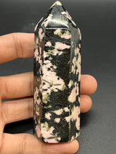 Load image into Gallery viewer, Himalayan Pink Snowflake Point