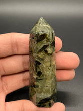 Load image into Gallery viewer, Prehnite Points