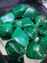 Load image into Gallery viewer, Malachite Tumbled