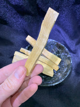 Load image into Gallery viewer, 5 Sticks - Palo Santo Wood