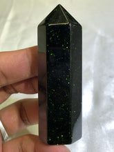 Load image into Gallery viewer, Green Goldstone Point