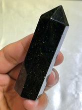 Load image into Gallery viewer, Green Goldstone Point