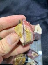 Load image into Gallery viewer, Mook Jasper Raw - 4 Stones