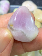 Load image into Gallery viewer, Kunzite Tumbled