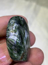 Load image into Gallery viewer, Seraphinite Tumbled