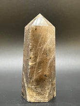 Load image into Gallery viewer, Peach Moonstone Point