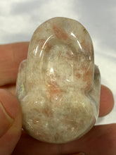 Load image into Gallery viewer, Sunstone Skull