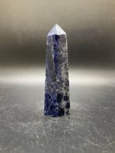 Load image into Gallery viewer, Sodalite Points