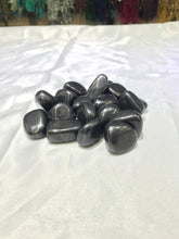 Load image into Gallery viewer, Shungite Tumbled