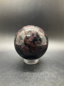 Garnet in Matrix Sphere