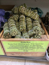 Load image into Gallery viewer, Ruda Rue
