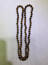 Load image into Gallery viewer, Knotted Necklace
