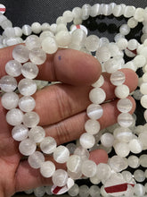 Load image into Gallery viewer, Selenite Bracelet (8 mm)
