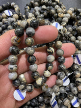 Load image into Gallery viewer, Silver Leaf Jasper Bracelet (8 mm)
