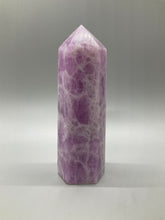 Load image into Gallery viewer, Kunzite Point

