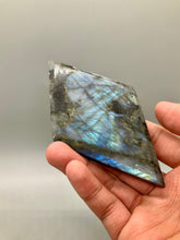 Load image into Gallery viewer, Labradorite Diamond Carving with Stand
