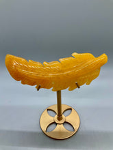 Load image into Gallery viewer, Yellow Calcite Leaf Carving
