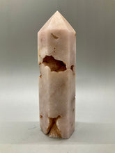 Load image into Gallery viewer, Pink Amethyst Point
