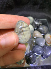 Load image into Gallery viewer, Picasso Jasper Tumbled
