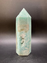 Load image into Gallery viewer, Caribbean Blue Calcite Point
