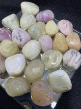 Load image into Gallery viewer, Kunzite Tumbled
