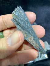 Load image into Gallery viewer, Black Kyanite - Small - 4 Stones
