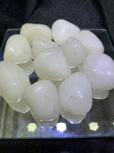 Load image into Gallery viewer, Snow Quartz Tumbled - 4 Stones
