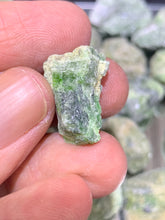 Load image into Gallery viewer, Diopside Raw - 10 Stones
