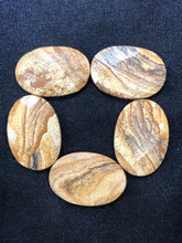 Load image into Gallery viewer, Picture Jasper (Oval Bead)
