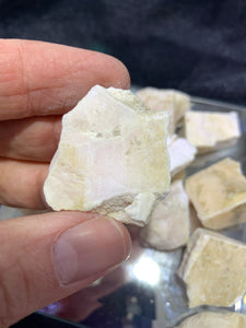 Mangano Calcite Raw - 4 Stones