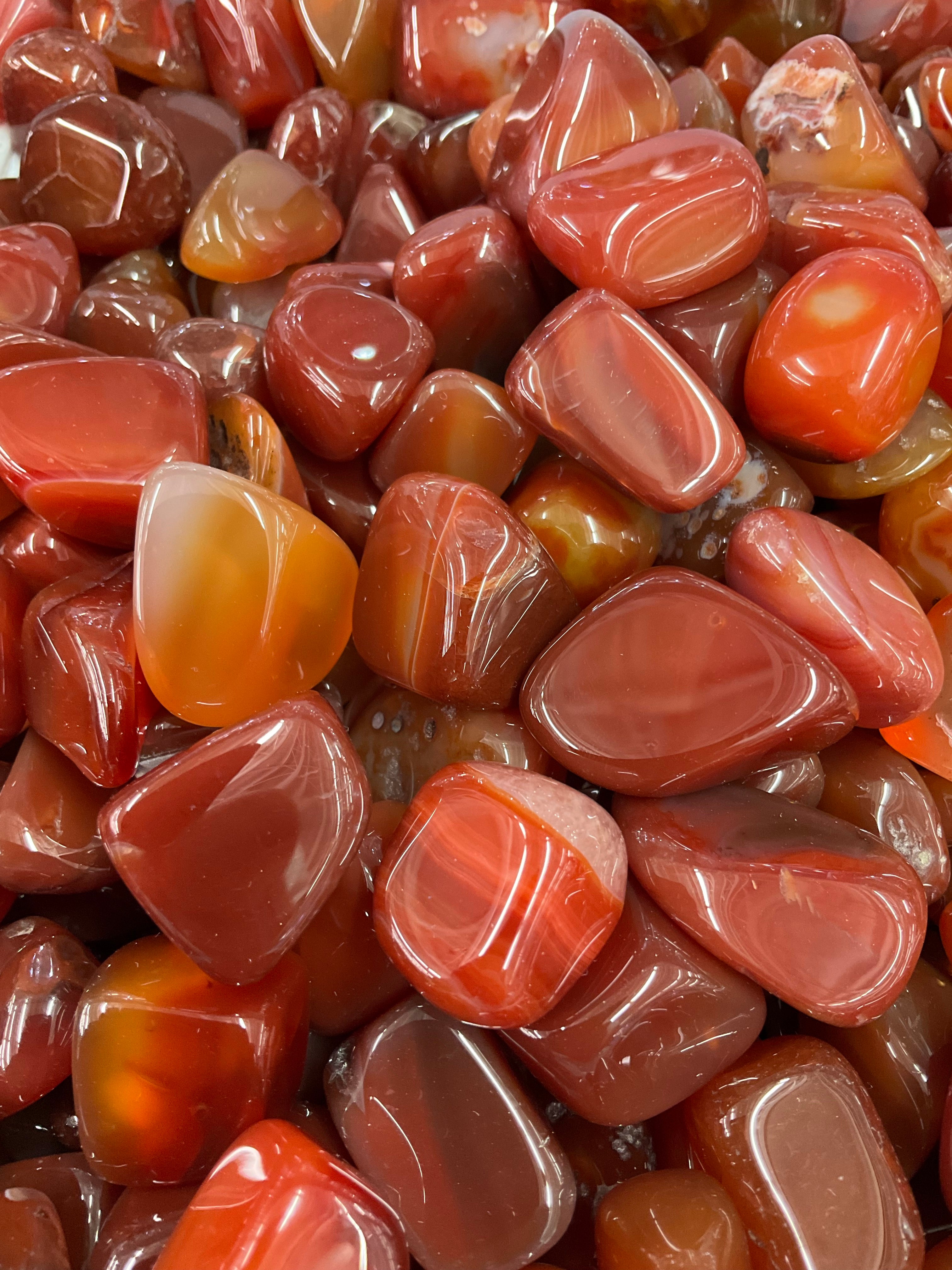 Carnelian Tumbled – Earth Gems Ltd